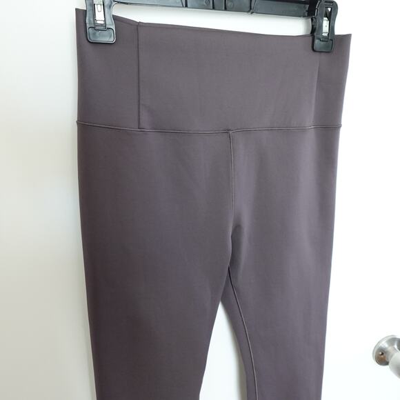 Vuori Women's Charcoal Leggings - Picture 5 of 12
